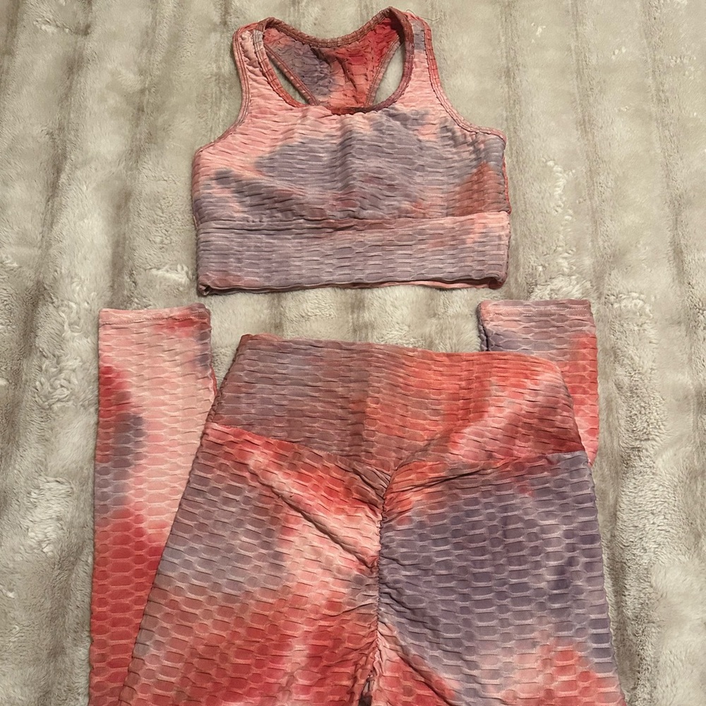 Women’s Sports bra with matching pants